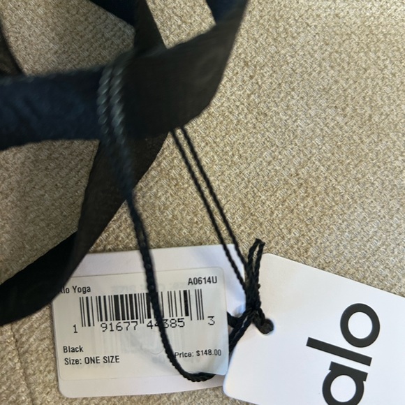 ALO Yoga utility cross body bucket mesh bag - Picture 6 of 6